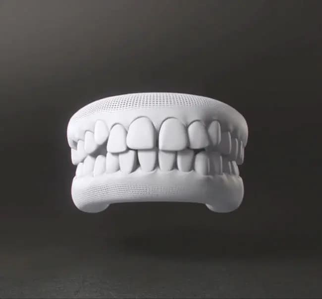 How Does the Invisalign® Treatment Work? | Invisalign.com